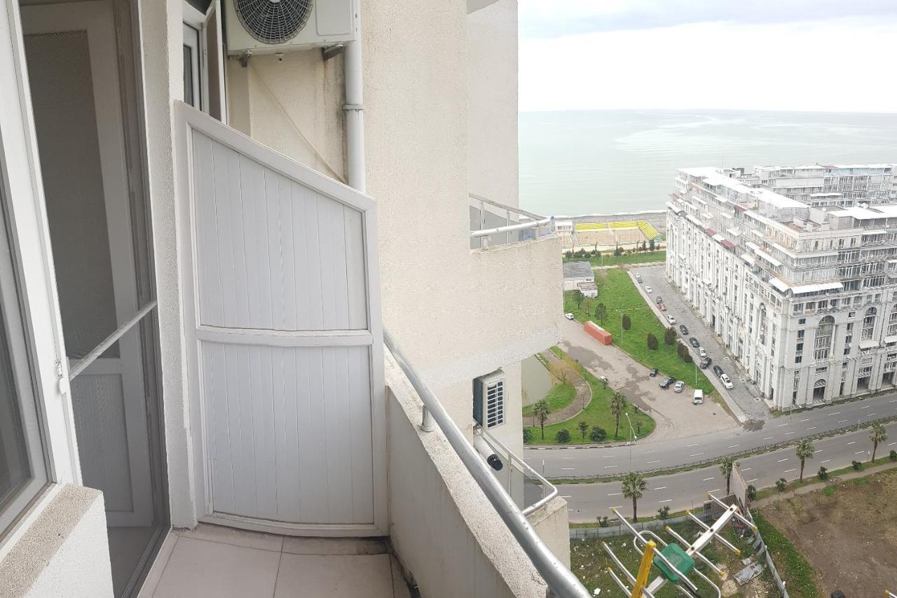 Sky-G Sea View Apartment Batumi Exterior foto